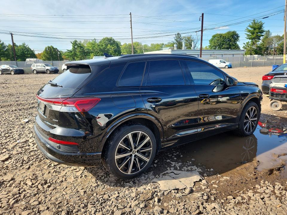 Фото 3 с аукциона – 2022 AUDI Q4 E-TRON с VIN WA1L2BFZ6NP030797