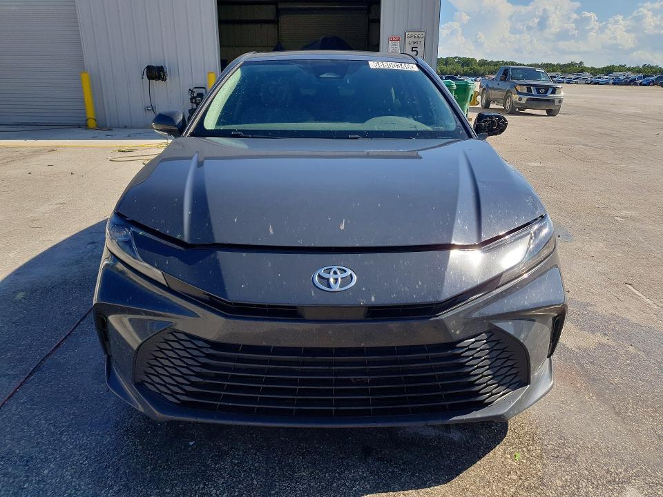 Photo 5 from auction – 2025 TOYOTA CAMRY with VIN 4T1DAACK1SU002865