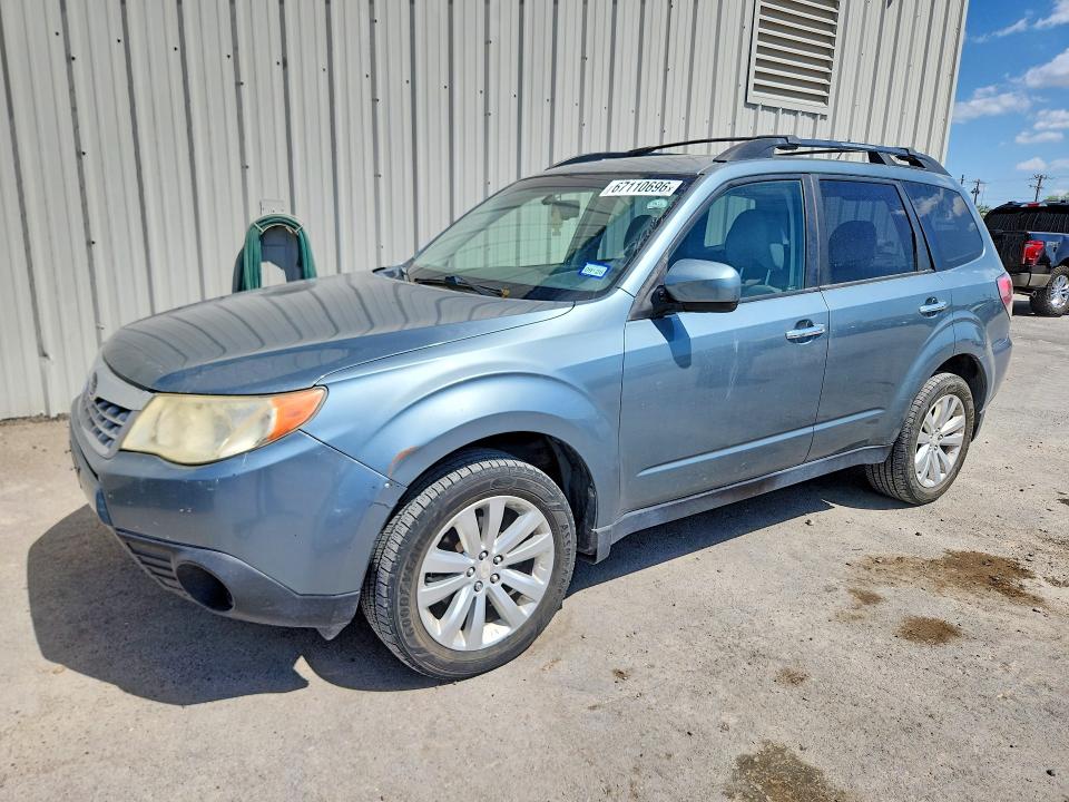 SUBARU FORESTER 2011 with VIN JF2SHBDC5BH701236 - Photo from auction