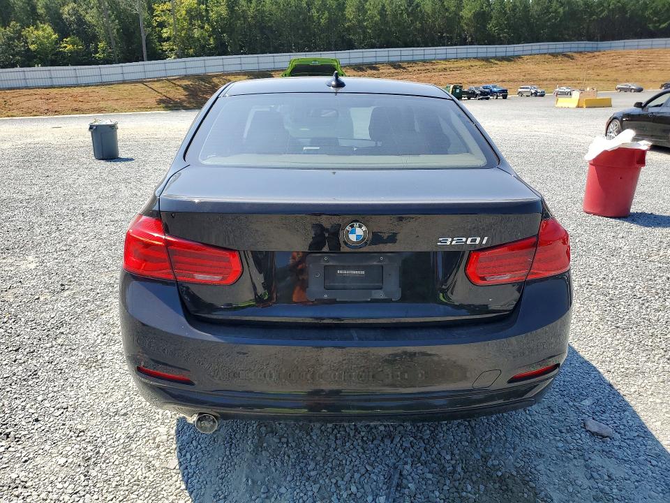 Photo 6 from auction – 2016 BMW 320 with VIN WBA8E1G55GNT34613
