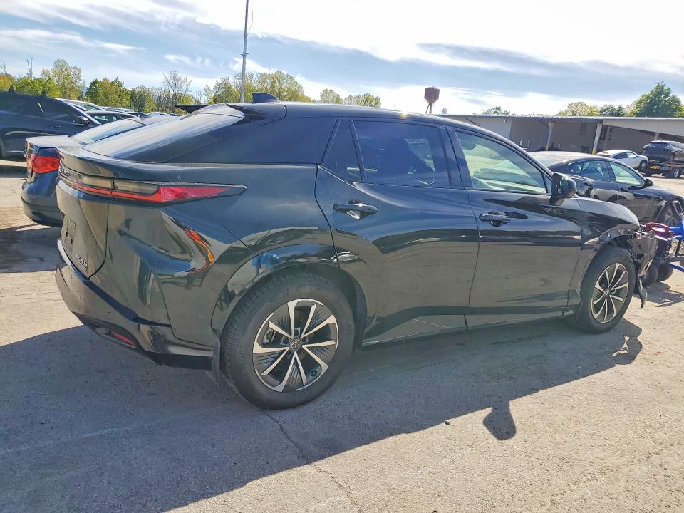 Foto 3 de la subasta – 2025 LEXUS RZ con VIN JTJAAAAB5SA028233