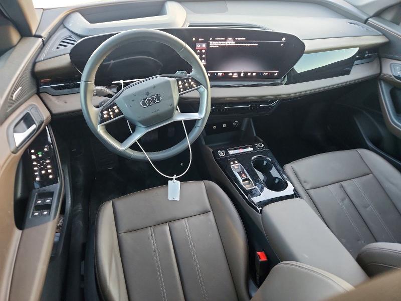 Снимка 8 от търг – 2025 AUDI Q6 E-TRON с VIN WA124BGF8SA035220