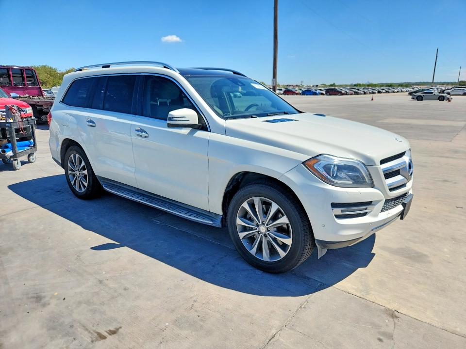 Photo 4 from auction – 2013 MERCEDES-BENZ GL with VIN 4JGDF7CE7DA242571