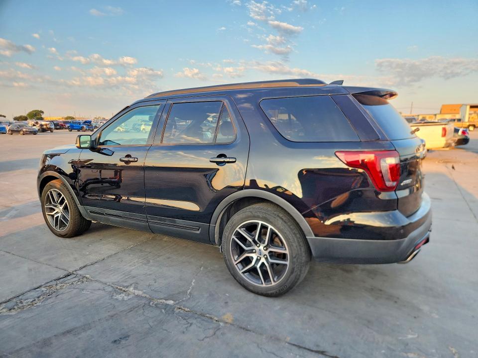 Photo 2 from auction – 2016 FORD EXPLORER with VIN 1FM5K8GT0GGC68672