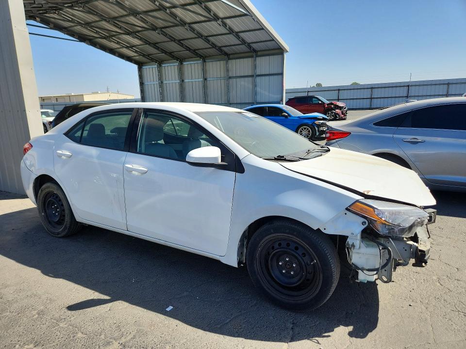 Снимка 4 от търг – 2018 TOYOTA COROLLA с VIN 2T1BURHE5JC969401
