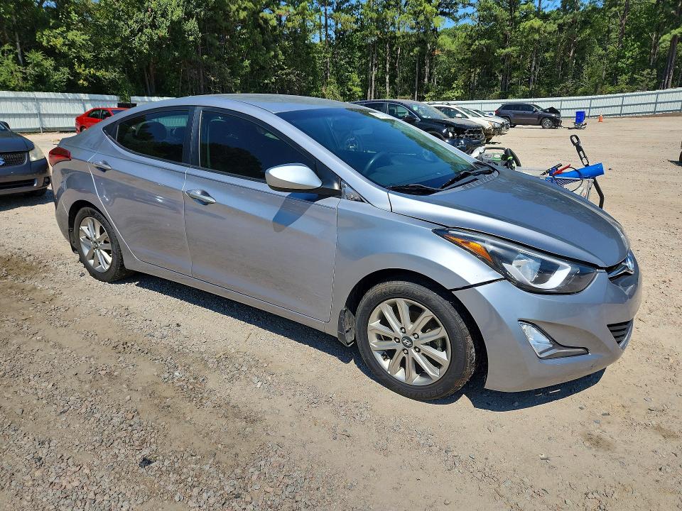 Photo 4 from auction – 2015 HYUNDAI ELANTRA with VIN 5NPDH4AE2FH556317