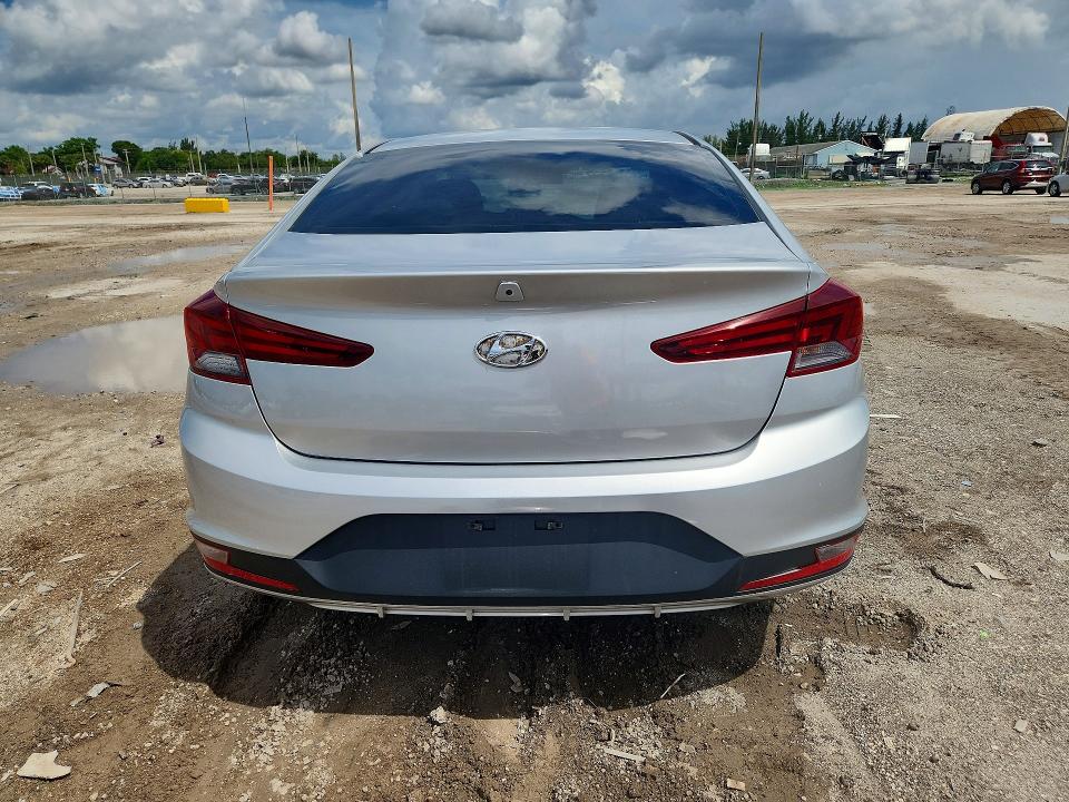 Photo 6 from auction – 2019 HYUNDAI ELANTRA with VIN 5NPD74LF4KH472552