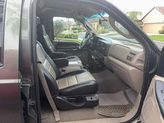 Photo 5 from auction – 2005 FORD EXCURSION with VIN 1FMSU45P95EB92468
