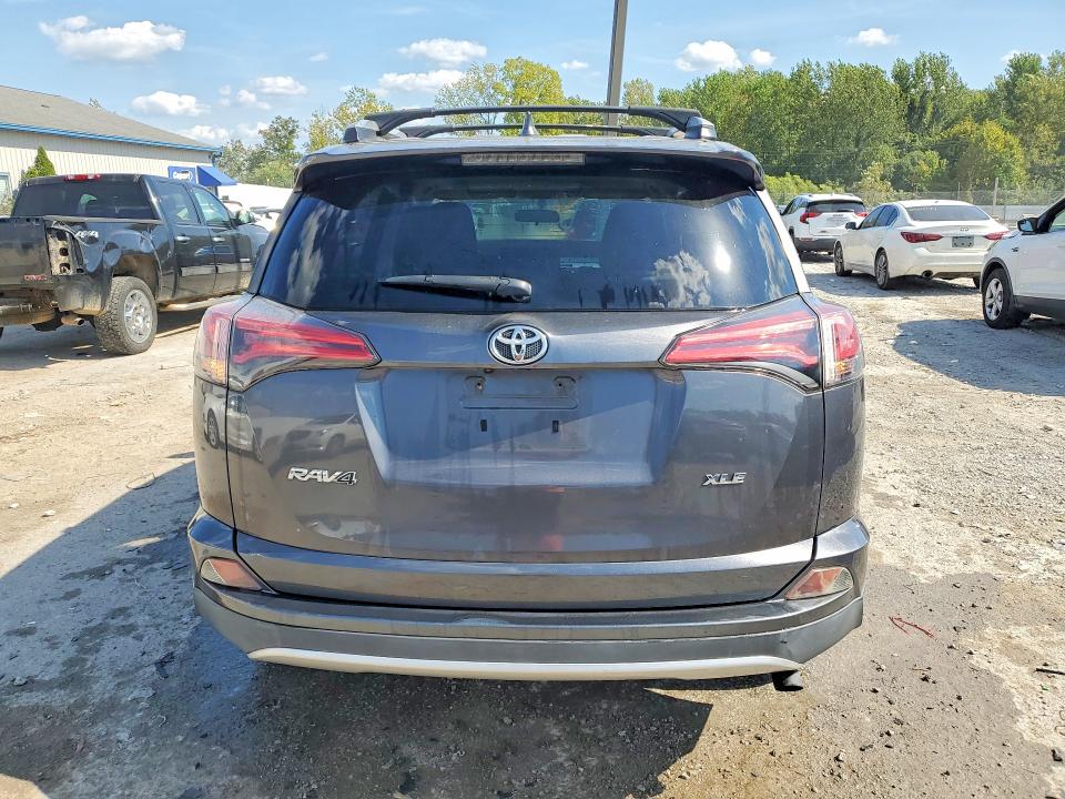 Photo 6 from auction – 2016 TOYOTA RAV4 with VIN 2T3WFREV2GW257104