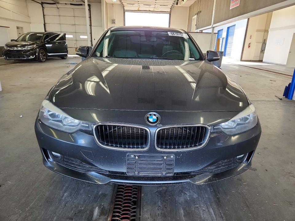Zdjęcie 5 z aukcji – 2015 BMW 320 z VIN WBA3C3C57FK201384