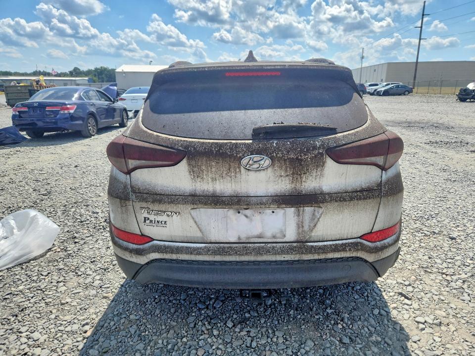 Photo 6 from auction – 2018 HYUNDAI TUCSON with VIN KM8J33A44JU747976