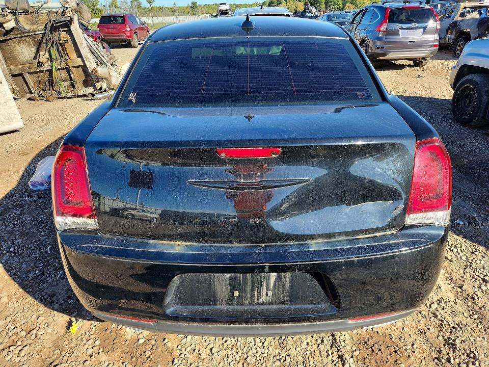 Zdjęcie 6 z aukcji – 2015 CHRYSLER 300 z VIN 2C3CCABG9FH743253