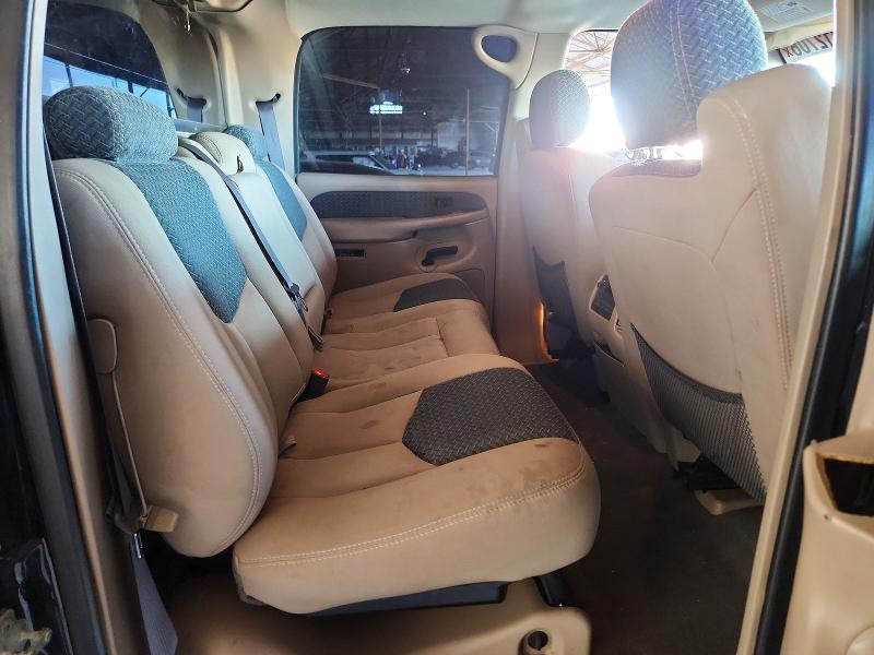 Photo 10 from auction – 2004 CHEVROLET AVALANCHE with VIN 3GNEC12T14G214711