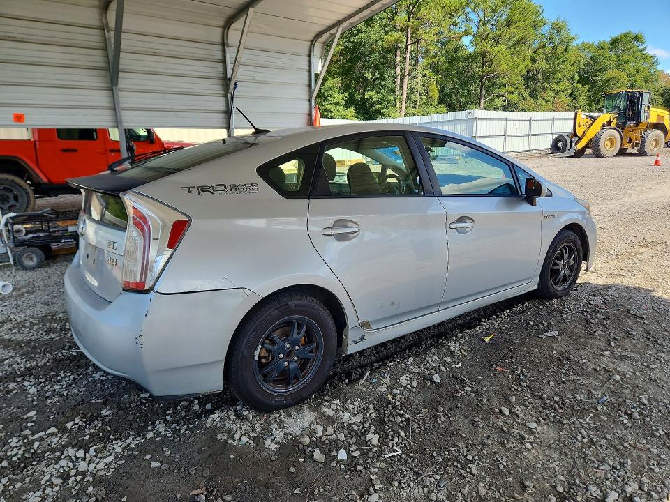 Photo 3 from auction – 2013 TOYOTA PRIUS with VIN JTDKN3DU5D5579794