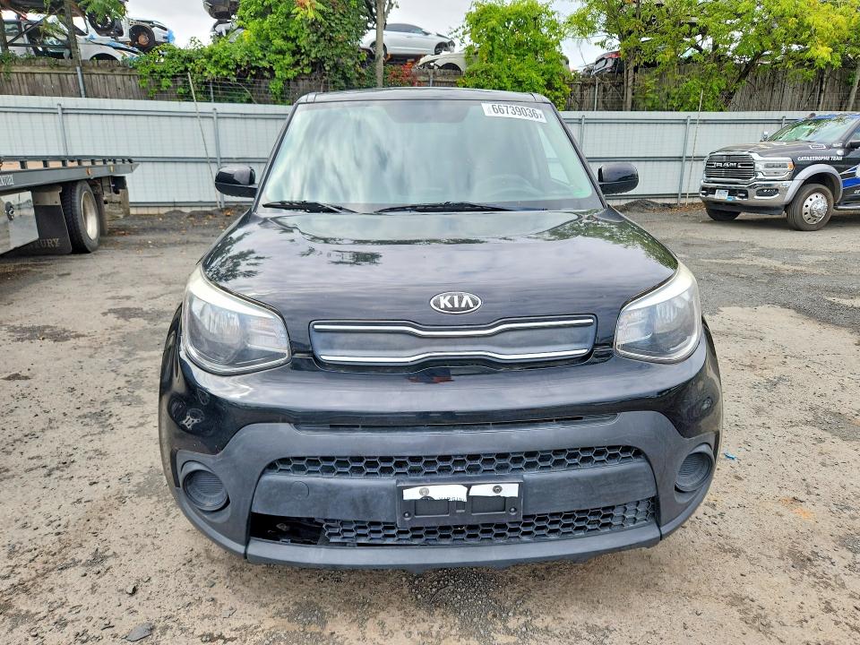 Photo 5 from auction – 2017 KIA SOUL with VIN KNDJN2A23H7468955