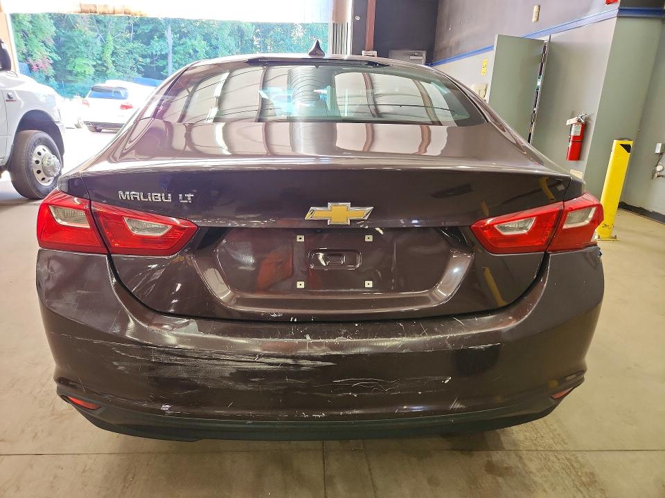 Photo 6 from auction – 2016 CHEVROLET MALIBU with VIN 1G1ZE5ST4GF258485