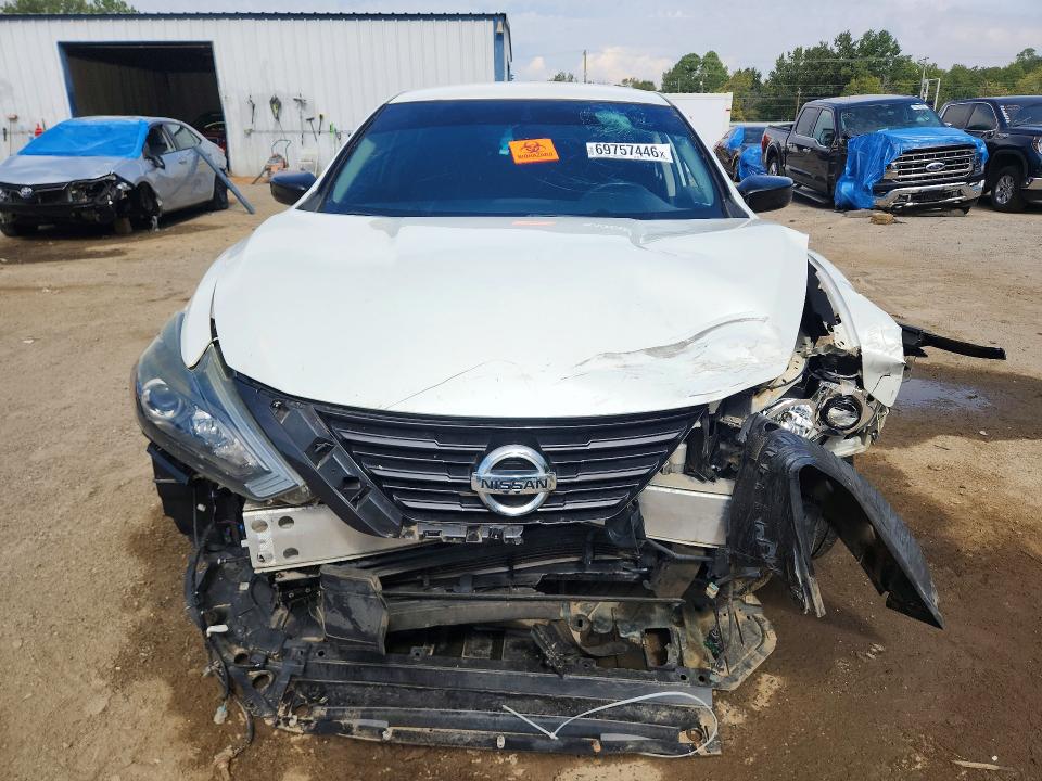 Photo 5 from auction – 2018 NISSAN ALTIMA with VIN 1N4AL3AP5JC182731