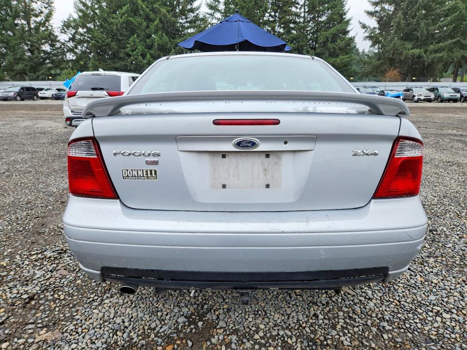 Photo 6 from auction – 2005 FORD FOCUS with VIN 1FAFP38ZX5W212781