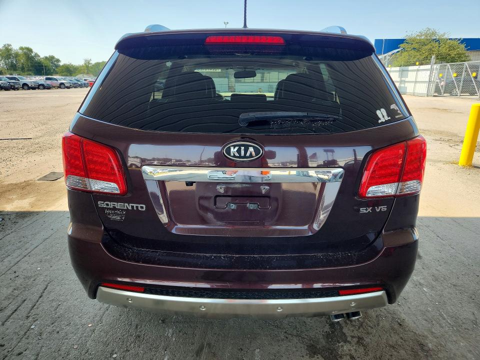 Photo 6 from auction – 2011 KIA SORENTO with VIN 5XYKWDA2XBG160009