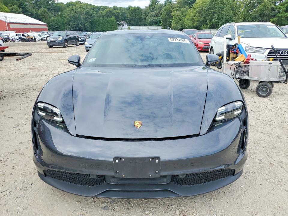 Photo 5 from auction – 2022 PORSCHE TAYCAN with VIN WP0AA2Y16NSA10749