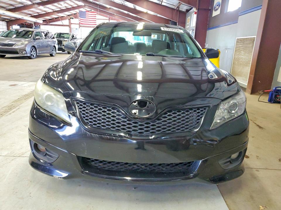 Photo 5 from auction – 2011 TOYOTA CAMRY with VIN 4T1BF3EK4BU118854