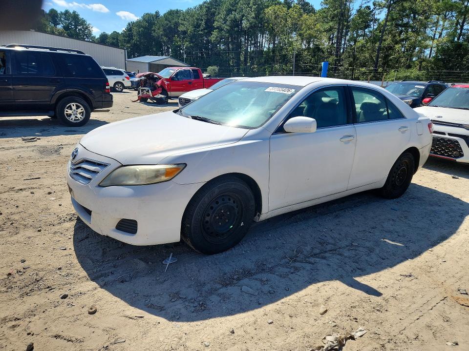 TOYOTA CAMRY 2011 with VIN 4T1BF3EK3BU747876 - Photo from auction
