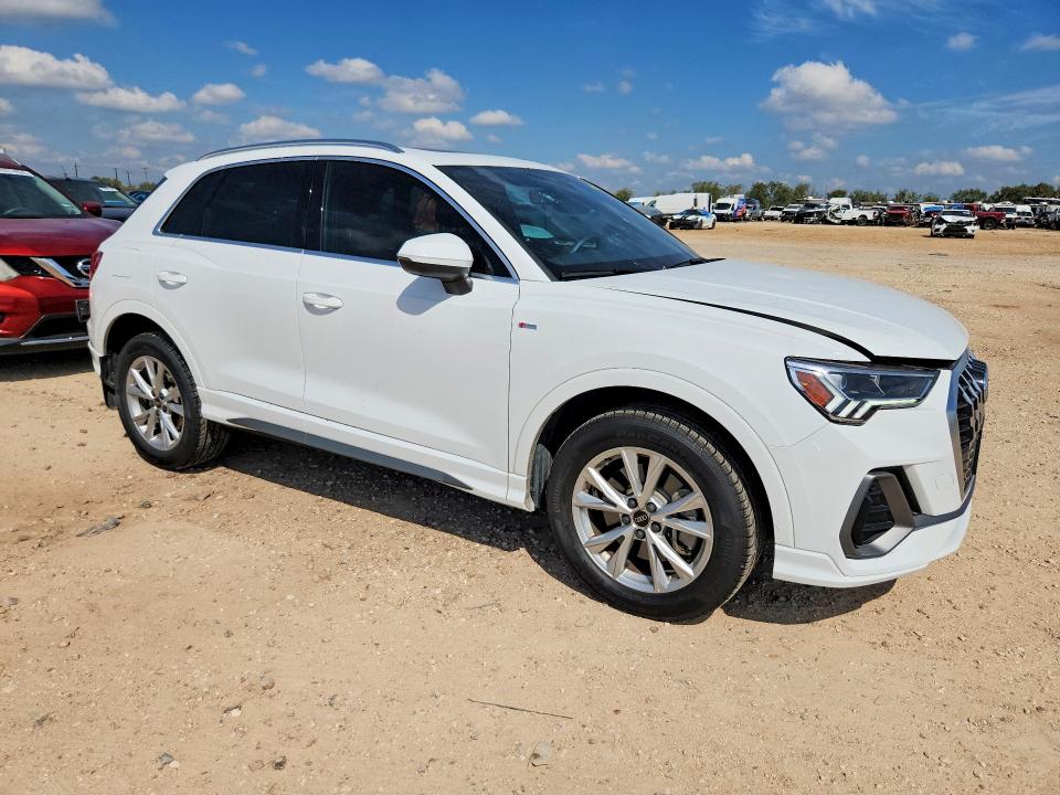 Снимка 4 от търг – 2025 AUDI Q3 с VIN WA1EECF30S1108569