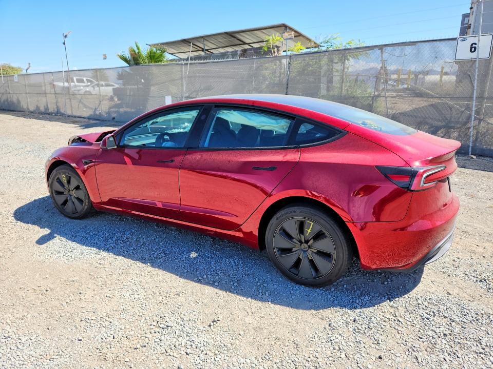 Снимка 2 от търг – 2025 TESLA MODEL 3 с VIN 5YJ3E1EA0SF993851