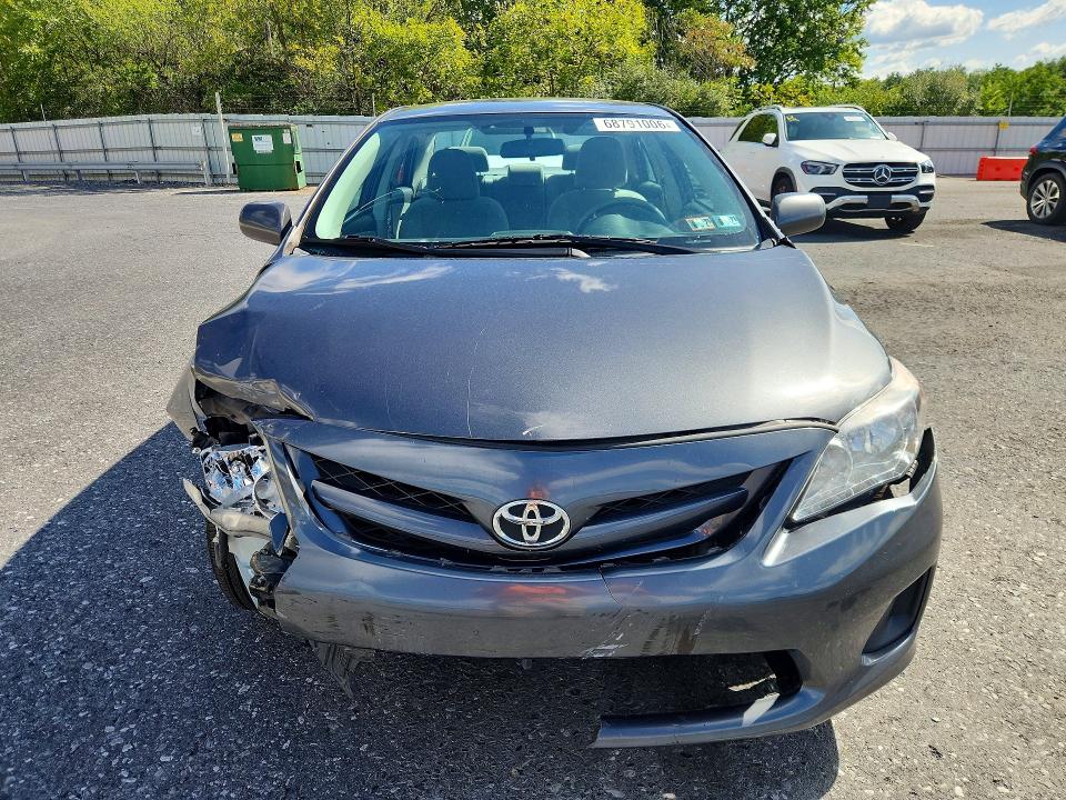 Foto 5 de la subasta – 2011 TOYOTA COROLLA con VIN 2T1BU4EE5BC698803