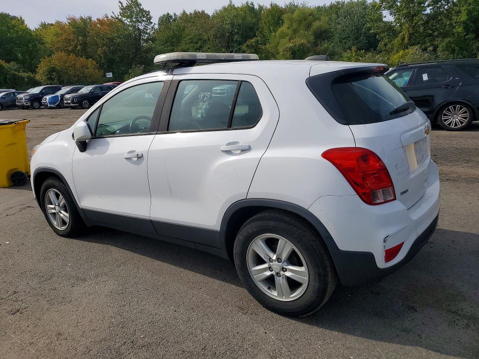 Photo 2 from auction – 2020 CHEVROLET TRAX with VIN 3GNCJKSBXLL342252