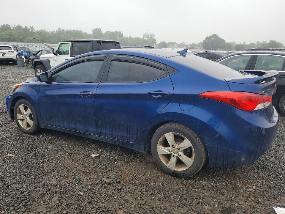 Photo 2 from auction – 2013 HYUNDAI ELANTRA with VIN KMHDH4AE2DU868183