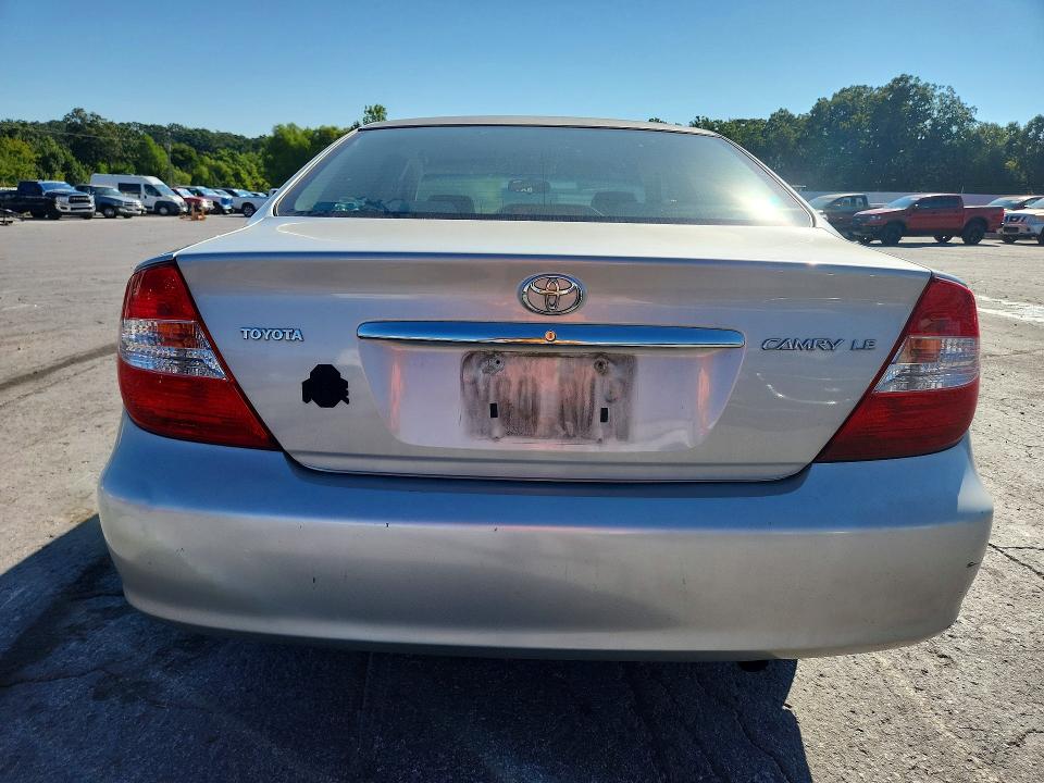 Photo 6 from auction – 2004 TOYOTA CAMRY with VIN 4T1BE32K44U366242