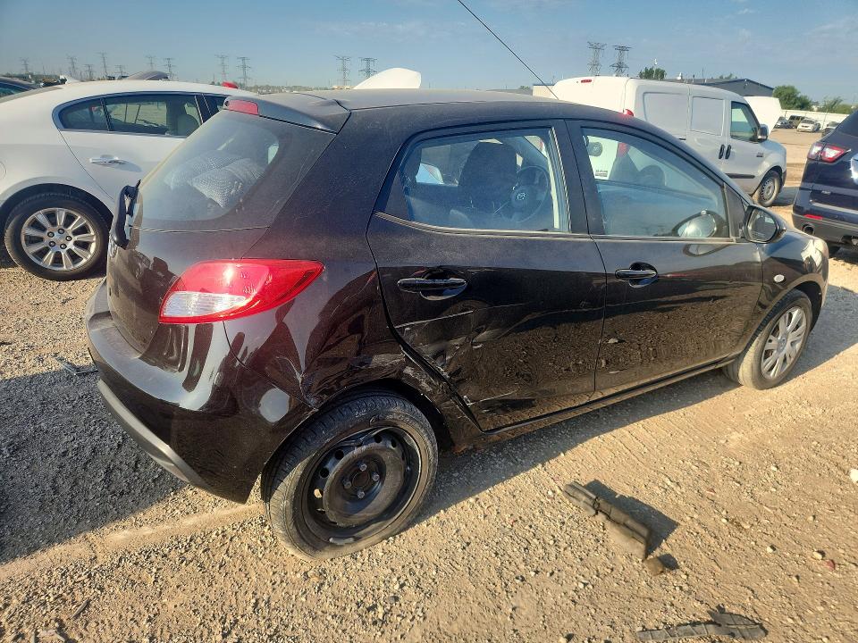 Photo 3 from auction – 2013 MAZDA MAZDA2 with VIN JM1DE1KY2D0152430
