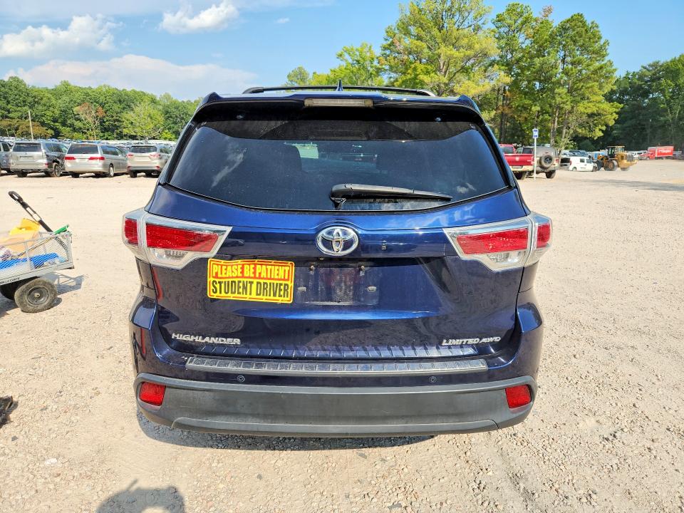 Photo 6 from auction – 2015 TOYOTA HIGHLANDER with VIN 5TDDKRFH0FS083187