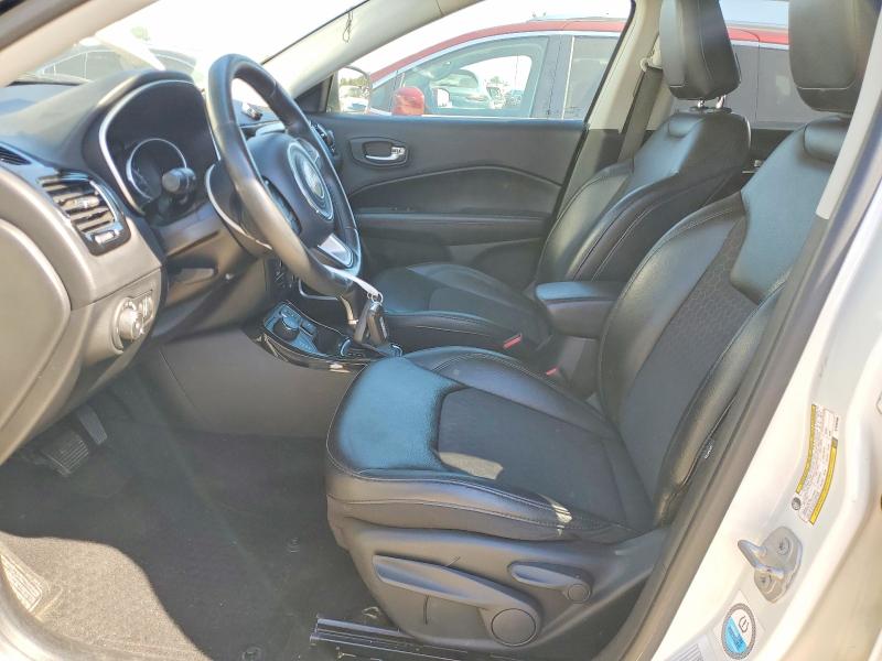Foto 7 de la subasta – 2019 JEEP COMPASS con VIN 3C4NJDBB8KT598465
