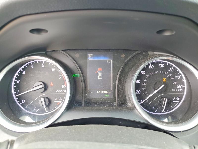 Photo 9 from auction – 2018 TOYOTA CAMRY with VIN 4T1B11HK8JU021847