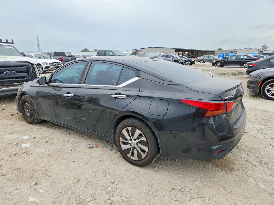 Photo 2 from auction – 2020 NISSAN ALTIMA with VIN 1N4BL4BV2LN305786