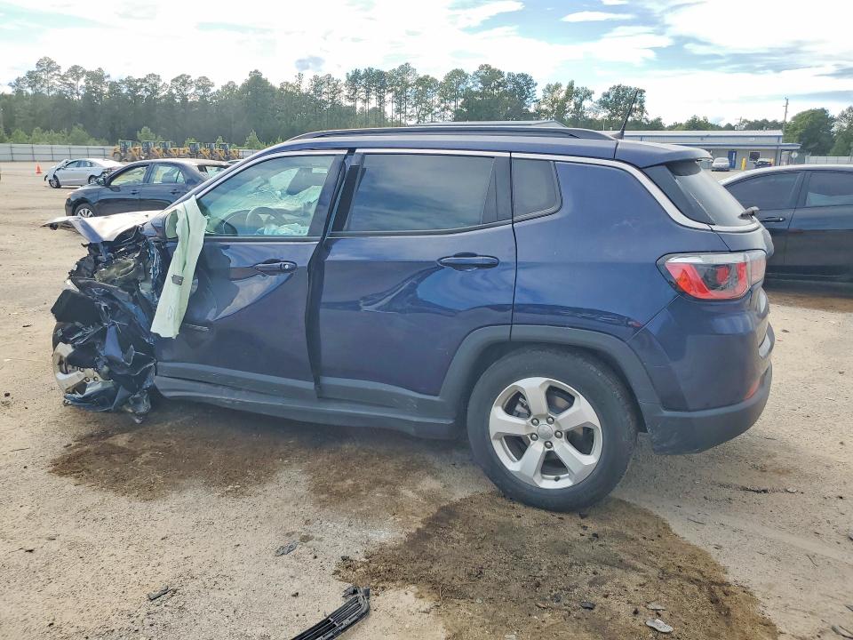 Photo 2 from auction – 2019 JEEP COMPASS with VIN 3C4NJCBB7KT685493