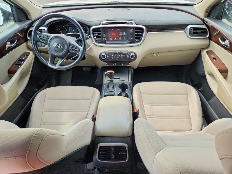 Zdjęcie 8 z aukcji – 2017 KIA SORENTO z VIN 5XYPG4A30HG239158