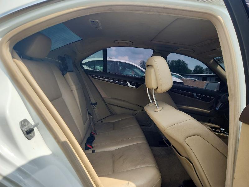 Photo 10 from auction – 2013 MERCEDES-BENZ C with VIN WDDGF8ABXDR264751