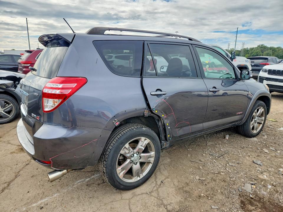 Снимка 3 от търг – 2011 TOYOTA RAV4 с VIN JTMRF4DV2B5039570