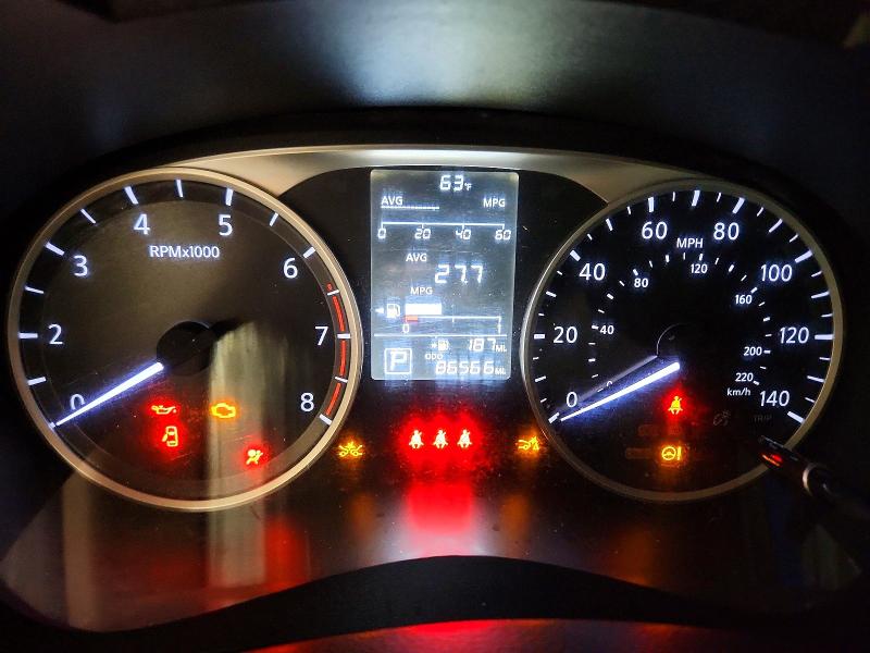 Снимка 9 от търг – 2023 NISSAN VERSA с VIN 3N1CN8DV8PL813296