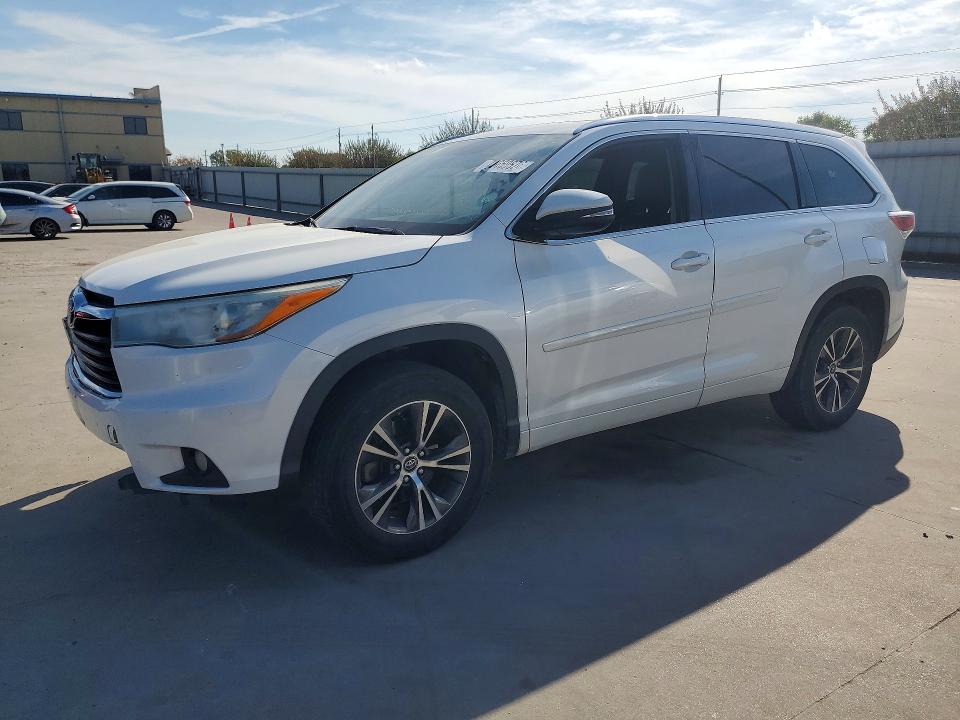 TOYOTA HIGHLANDER 2016 с VIN 5TDKKRFH9GS157988 - Снимка от търг