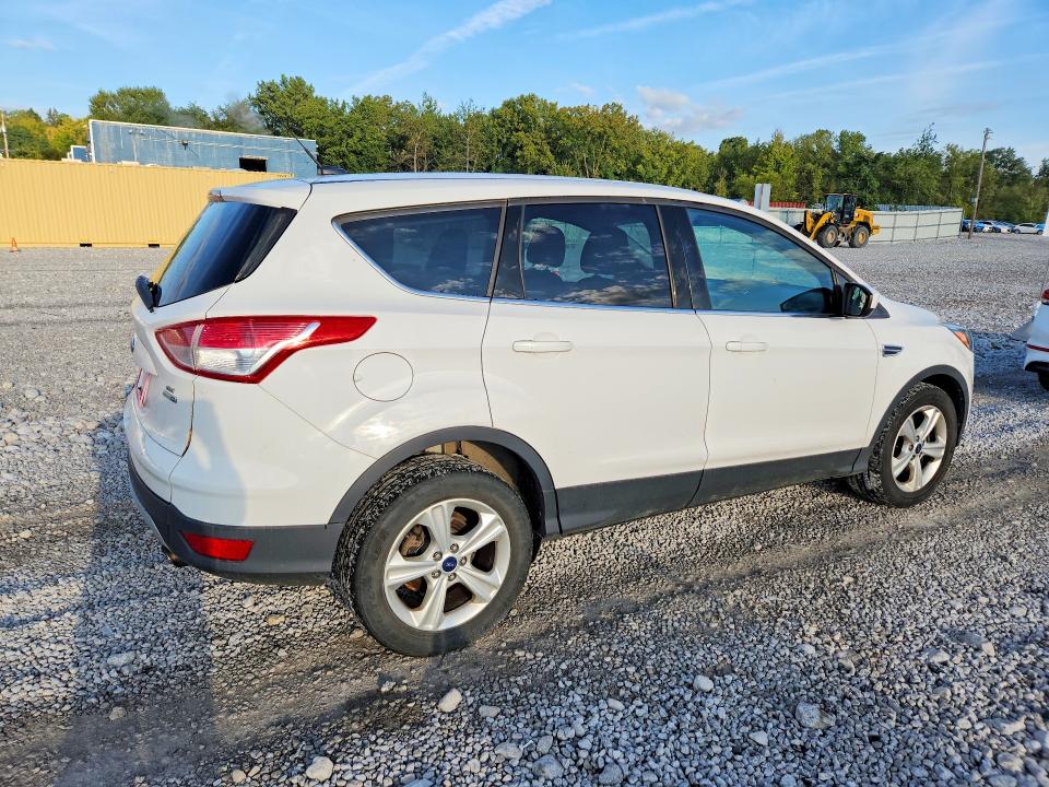 Photo 3 from auction – 2016 FORD ESCAPE with VIN 1FMCU9GX2GUB45094
