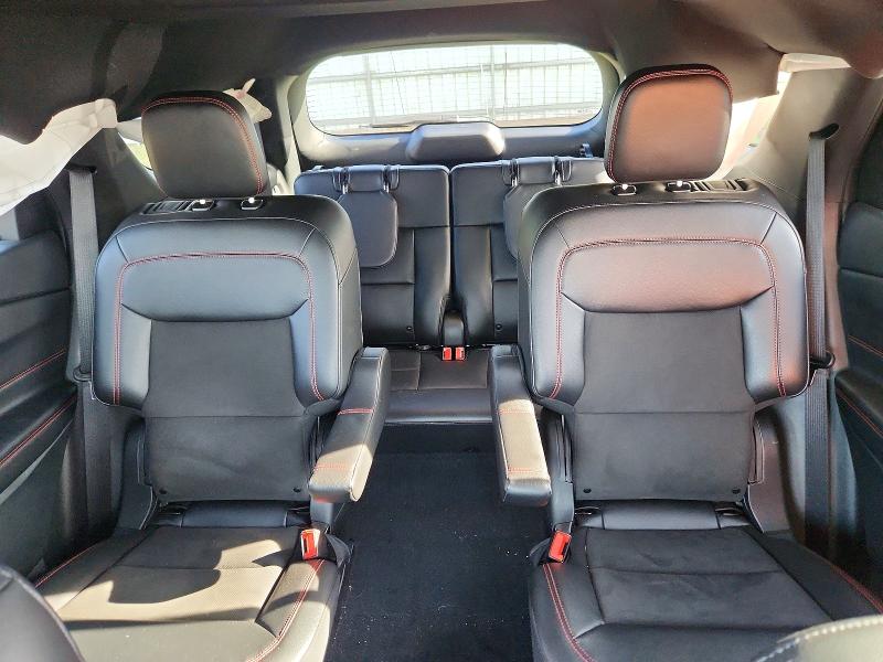 Снимка 10 от търг – 2023 FORD EXPLORER с VIN 1FMSK8KH9PGA65110