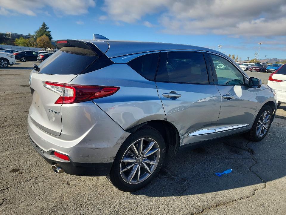Снимка 3 от търг – 2021 ACURA RDX с VIN 5J8TC1H52ML015552
