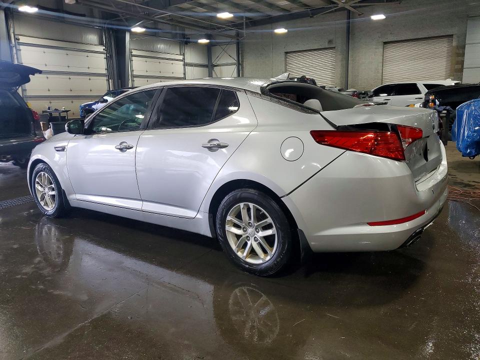 Zdjęcie 2 z aukcji – 2013 KIA OPTIMA z VIN KNAGM4A76D5439330