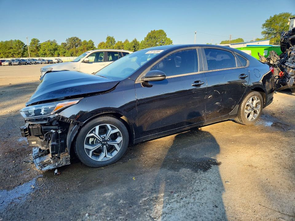 KIA FORTE 2021 with VIN 3KPF24AD7ME412152 - Photo from auction