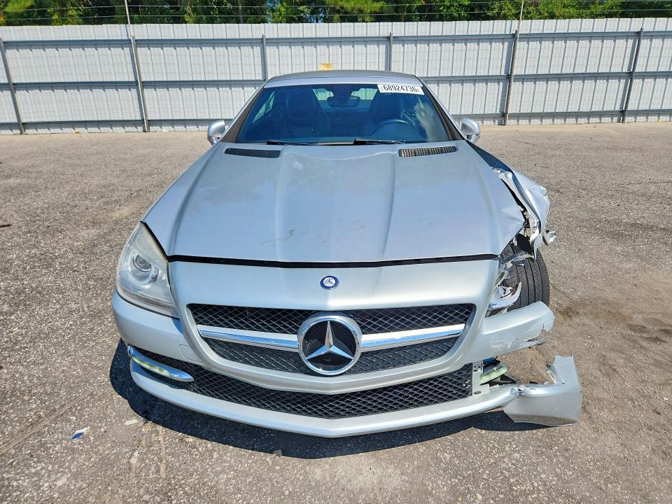 صورة رقم 5 من المزاد - 2013 MERCEDES-BENZ SLK 250 مع VIN WDDPK4HA6DF058815