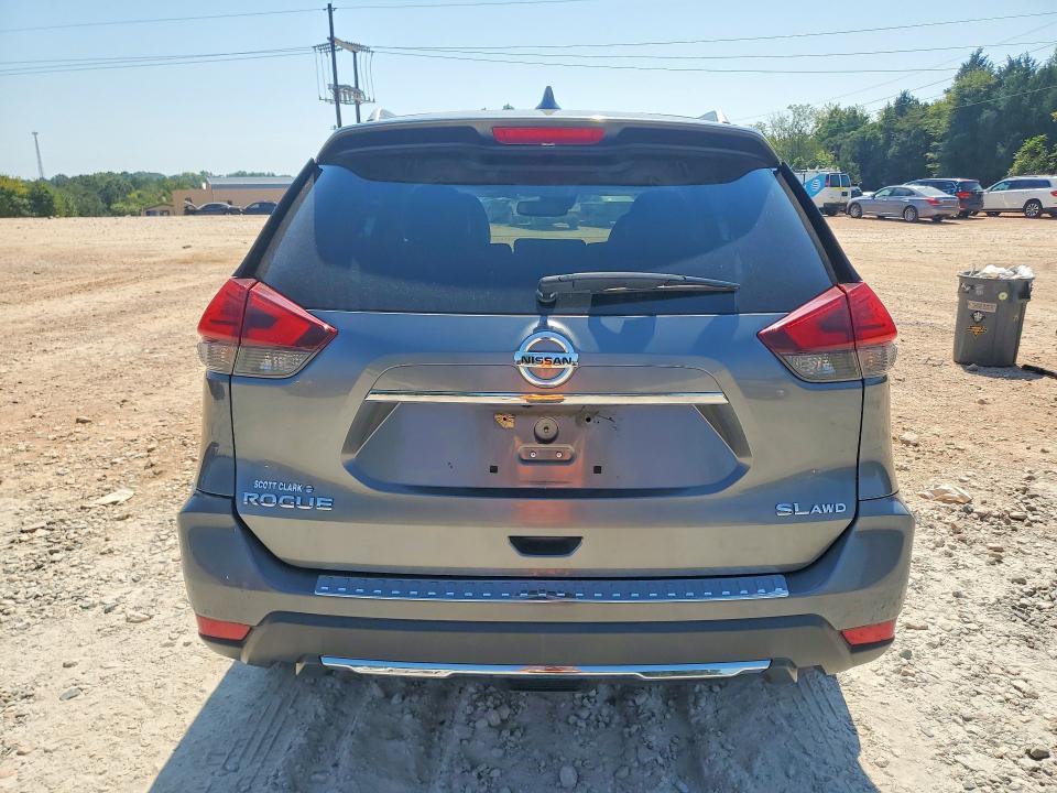 Photo 6 from auction – 2017 NISSAN ROGUE with VIN 5N1AT2MV2HC740720